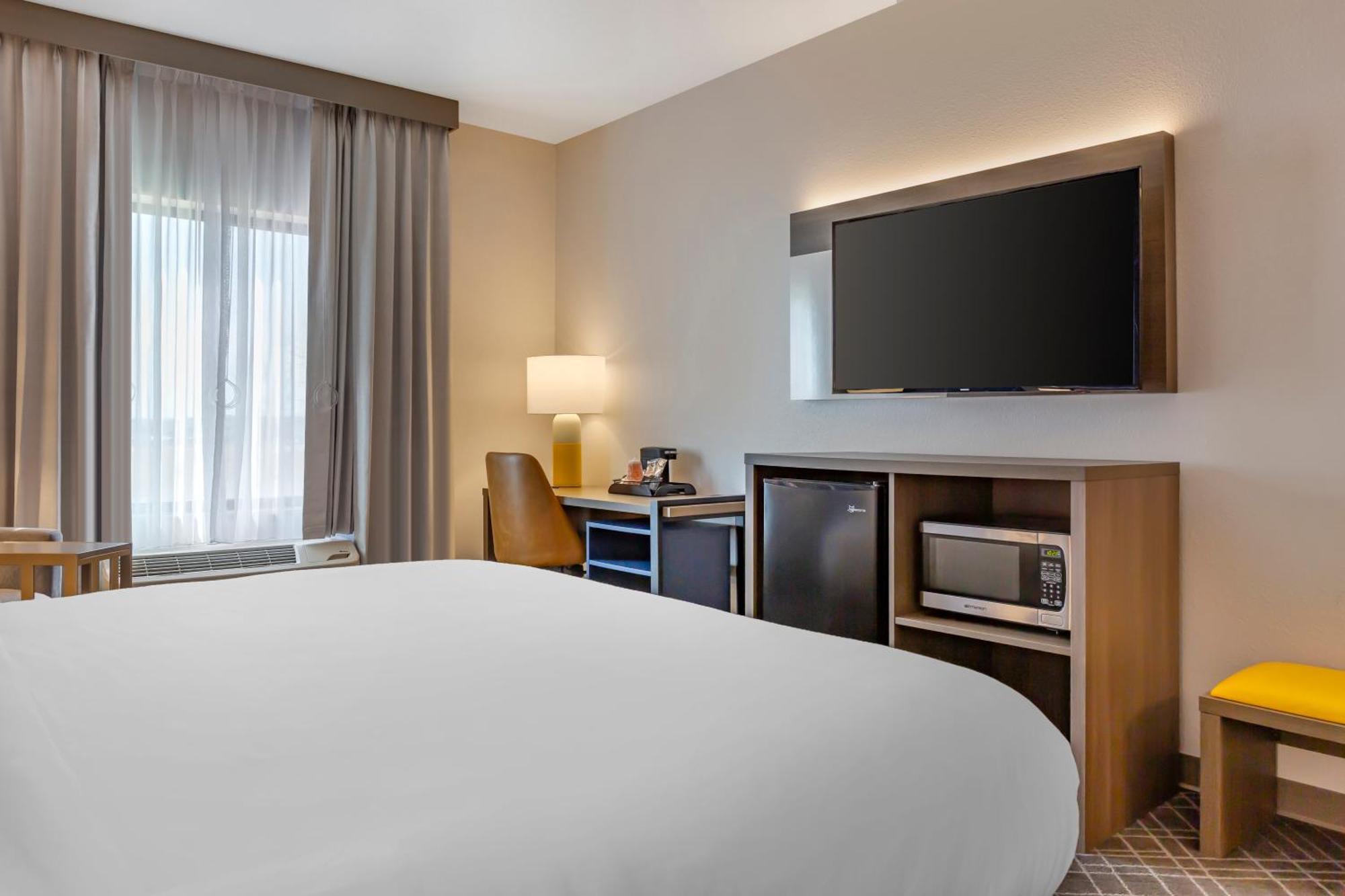 Comfort Inn & Suites Rapid City Near Mt Rushmore מראה חיצוני תמונה